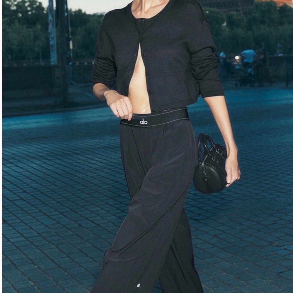 Alo Yoga Suit Up Trousers! New